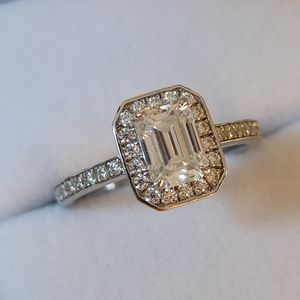 Real Mossainate 1.35 Carats VVS1 Silver Ring (Passed Diamond Test, GRA Certifica